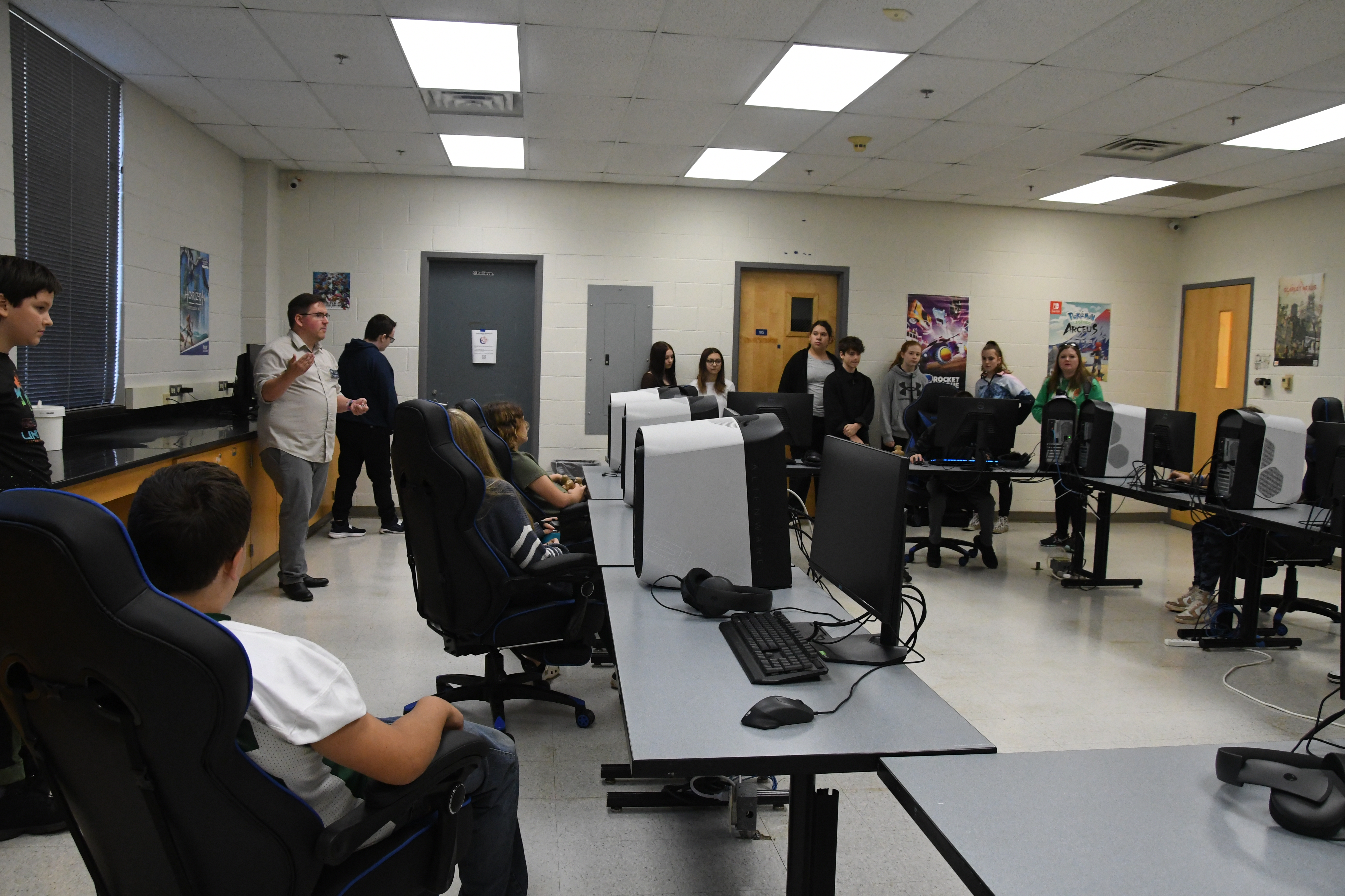 Malone students in the Esports lab